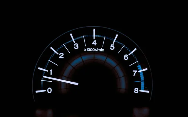 Outil de diagnostic utilisé sur un véhicule